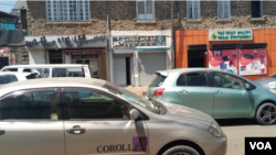 ፒያሣ አካባቢ ከሚገኙ ወርቅ ቤቶች መካከል ጥቂቶች