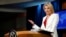 រូបឯកសារ៖ លោកស្រី Heather Nauert ​អ្នក​នាំពាក្យ​ក្រសួង​ការបរទេស ថ្លែងនៅក្នុងសន្និសីទសារព័ត៌មាន នៅក្រសួងការបរទេស នៅរដ្ឋធានីវ៉ាស៊ីនតោន កាលពីថ្ងៃទី៩ ខែសីហា ឆ្នាំ២០១៧។