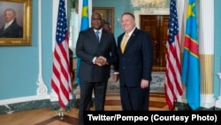 Président Félix Tshisekedi (G) na bokutani na Mike Pompeo Secrétaire d'Etat américain na Washington, Etats-Unis, 3 mars 2020. (Twitter/Mike Pompeo)