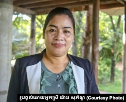 អ្នកស្រី​ យ៉ាង​ សុភ័ណ្ឌ​ ប្រធានសហព័ន្ធ​សហជីពកម្ពុជា។ (រូប​ផ្តល់​ដោយ​អ្នកស្រី​ យ៉ាង​ សុភ័ណ្ឌ)