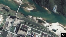 This satellite image provided by Space Imaging Asia shows the Yongbyon Nuclear Center, located north of Pyongyang, North Korea (2002 file photo)