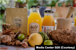 Minuman kunyit asem yang disajikan saat para pendamping delegasi KTT G20 mengikuti Spouse Program. (Foto: Courtesy/Media Center G20)