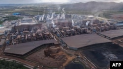 Fasilitas peleburan nikel Virtue Dragon Nickel Industry di Konawe, Sulawesi Tenggara, sebagai ilustrasi. pemerintah akan mengajukan banding atas putusan sengketa perdagangan bijih nikel yang menguntungkan Uni Eropa. (Foto: Andry Denisah/AFP)