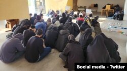 تحصن دانشجویان دانشگاه امیرکبیر. یکشنبه ۲۹ آبان