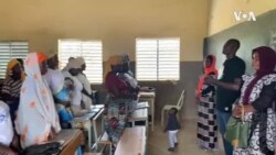Rentrée scolaire: à Ouaga, l'école de la seconde chance pour adultes