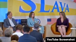 ანა ნოვოსადი და ია მეურმიშვილი