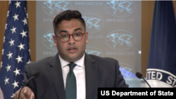 베단트 파텔 미국 국무부 수석부대변인이 7일 워싱턴 국무부 청사에서 브리핑을 하고 있다.