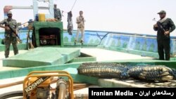 توقیف کشتی خارجی حامل سوخت توسط سپاه پاسداران.