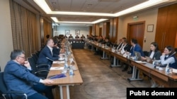 Bakıda Transxəzər Beynəlxalq Nəqliyyat Marşrutunun (TBNM) inkişafı üzrə İşçi qrupunun iclası (Foto "Azərbaycan Dəmir Yolları" QSC-dir )