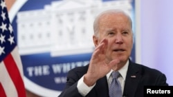 په امریکایي مطبوعاتو کې ویل شوي چې ښایي جمهور رئیس جو بایډن به د راتلونکې سه شنبې په ورځ د جمهوري ریاست انتخاباتو ته د کاندید کیدو اعلان وکړي. 