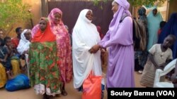 Taron Bada Tallafin Kayan Sallah Ga Marayu A Nijar 1