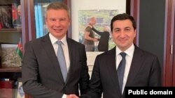 Hikmət Hacıyev və Vladislav Kanevski (Mənbə: Ukrayna səfirliyi)