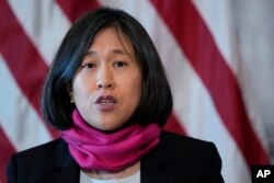 FILE - Perwakilan Dagang A.S. Katherine Tai di Kompleks Gedung Putih, Washington, 6 Januari 2023.​ .(AP /Susan Walsh, File)