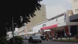 Des jeunes diplômés zambiens continuent de dépendre de leurs parents