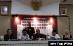 Komisi Pemilihan Umum (KPU) RI menetapkan tiga pasangan capres dan cawapres dalam pemilu serentak 2024 di Jakarta, Senin (13/11)