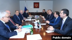 Ceyhun Bayramov və Sergey Lavrov (Mənbə: Azərbaycan Xarici İşlər Nazirliyi)