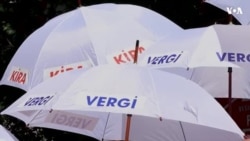 “İnsan kimi yaşamaq istəyirik..” 