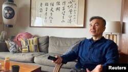 美籍台裔导演江松长拍摄的《金门》（Island in Between）获第96届奥斯卡金像奖最佳纪录短片提名。江松长在台北家中接受路透社采访。(2024年2月6日)