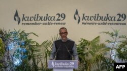 Rais wa Rwanda Paul Kagame alipohutubia taifa wakati wa sherehe za kuadhimisha miaka 29 ya Mauaji ya Kimbari ya mwaka 1994 huko Kigali, tarehe 7 Aprili 2023. Picha na Mariam KONE / AFP. 