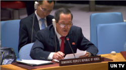 김성 유엔주재 북한대사가 27일 안보리에서 열린 북한 위성 발사 관련 회의에서 발언하고 있다.