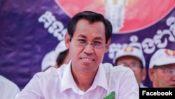 លោក ស៊ុន ចន្ធី​ សហស្ថាបនិក​និង​ប្រធាន​គណបក្ស​កម្លាំង​ជាតិ ចូលរួមក្នុងកម្មវិធីមួយរបស់គណបក្ស កាលពីថ្ងៃទី១២ ខែវិច្ឆិកា ឆ្នាំ២០២៣។ (Facebook/National Power Party)