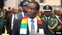 FILE: Zimbabwe President Emmerson Mnangagwa arrives at the U.S.-Africa Business Summit, July 12, 2023, in Gaborone, Botswana. (Mqondisi Dube/VOA)