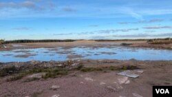 据称为中国电池企业建厂准备的空地，约有0.5平方公里 (美国之音/李北平)