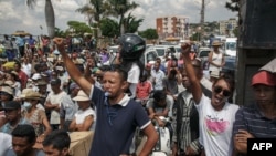 Selon une estimation de la CENI, quelque 60% des inscrits ne sont pas allés voter le 16 novembre, dix des onze candidats de l'oppositions avaient appelé au boycott.