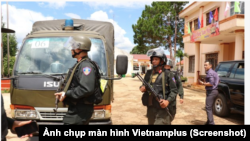 កងកម្លាំងប្រដាប់អាវុធវៀតណាមត្រូវបានចាត់តាំងដើម្បីតាមចាប់ខ្លួនជនដៃដល់ដែលបានវាយប្រហារទីស្នាក់ការរដ្ឋាភិបាលវៀតណាម នៅខេត្តដាក់ឡាក់ (Dak Lak) ក្នុងប្រទេសវៀតណាម។ 