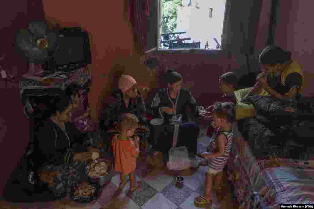 Wafaa&rsquo;s vulnerable family is permitted 15 subsidized loaves a day as per their ration card. &ldquo;Fifty pieces are barely enough for us,&rdquo; she says. &ldquo;We need to buy the rest from [commercial bakeries] for 1.25 pounds each.&rdquo; Cairo, Egypt, June 25, 2024.&nbsp;(Hamada Elrasam/VOA)