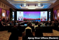 Pertemuan Menteri Luar Negeri ASEAN di Hotel Shangri-La, Jakarta, 11 Juli 2023. (Foto: REUTERS/Ajeng Dinar Ulfiana)