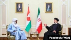 Firai Ministan Nijar Ali Mahamane Lamine Zaine lokacin da ya kai ziyara Iran