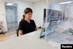 Poslovi koji se mogu obavljati na daljinu su oni koji bi mogli da trpe najveći uticaj od vještačke inteligencije, navodi se u izvještaju Indeed.com.