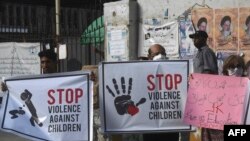 په پاکستان کې د ماشومانو د جنسي تیري او وژنې شمیرې د اندیښنې وړ دي. د ۲۰۲۳ او ۲۰۲۴ کلونو د راپورونو پر اساس یوازې په ۲۰۲۳م کال کې د ماشومانو د جنسي تیري ۴,۲۱۳ پېښې مخې ته راغلې وې .
