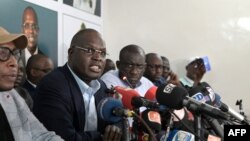 Khalifa Sall, l'un des candidats à la succession de Macky Sall à la tête de l'Etat sénégalais, lors d'une conférence de presse.