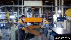 بحران اقتصادی در ایران به کوچ اقتصادی انجامیده است.