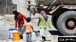 آبرسانی با تانکر آب به برخی شهرها و روستاها در ایران