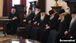 პატრიარქის მოსაყდრე შიო, წმინდა სინოდის წევრების ნაწილთან ერთად