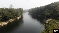 FILE - Picture showing Cross River, the border and river that connects Nigeria with Cameroon near Mfum border station, in Cross Rivers State, southeast Nigeria, Feb. 1, 2018.