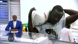 Wasu masana tattalin arziki sun ce raba tallafin abinci ba shi ne matakin da yakamata a dauka don kawo karshen wahalar da ake sha a Najeriya