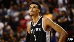 Victor Wembanyama lors du match de la Ligue d'été de la NBA entre San Antonio et Portland, Las Vegas, le 9 juillet 2023.