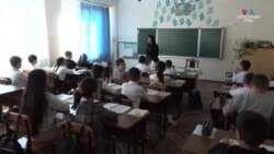 «Կարոտած մտել եմ դասարան»․ ԼՂ-ից ուսուցիչը դասավանդում է Հրազդանում