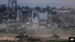 Ushtarët izraelitë duke lëvizur brenda Rripit të Gazës (13 shkurt 2024)