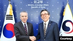 필립 골드버그 주한미국대사와 조태열 한국 외교장관 사진 = 한국 외교부.