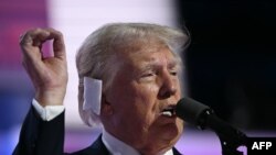 Kandidat presiden AS dari Partai Republik Donald Trump berbicara dalam hari terakhir Konvensi Nasional Partai Republik di Milwaukee, Wisconsin, pada 18 Juli 2024. (Foto: AFP/Brendan Smialowski)