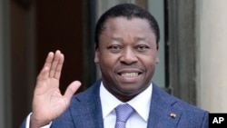 Le président togolais Faure Gnassingbé, au pouvoir depuis 2005, avait succédé à son père, Eyadéma Gnassingbé, qui a dirigé le pays d'une main de fer pendant près de 38 ans.