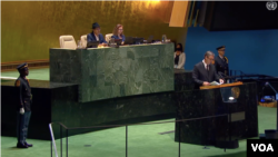 Predsednik Srbije Aleksandar Vučić za govornicom Generalne skupštine UN (foto: screenshot)