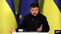 볼로디미르 젤렌스키 우크라이나 대통령이 지난 4일 수도 크이우(러시아명 키예프)에서 기자회견하고 있다. (자료사진)