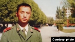 Li Xiaoshan in the Chinese army. (Courtesy Li Xiapshan)