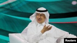 압둘아지즈 빈살만 사우디아라비아 에너지부 장관이 11일 사우디 리야드에서 열린 '아랍·중국 비즈니스 콘퍼런스’에서 발언하고 있다. (자료사진)